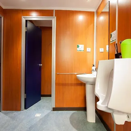 Ecohostel Bettmar بيت شباب *